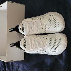Nike Air Max 270 women's size 10